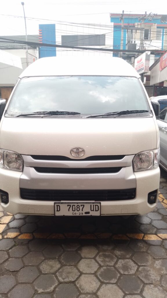 Sewa Hiace Jakarta 24 jam